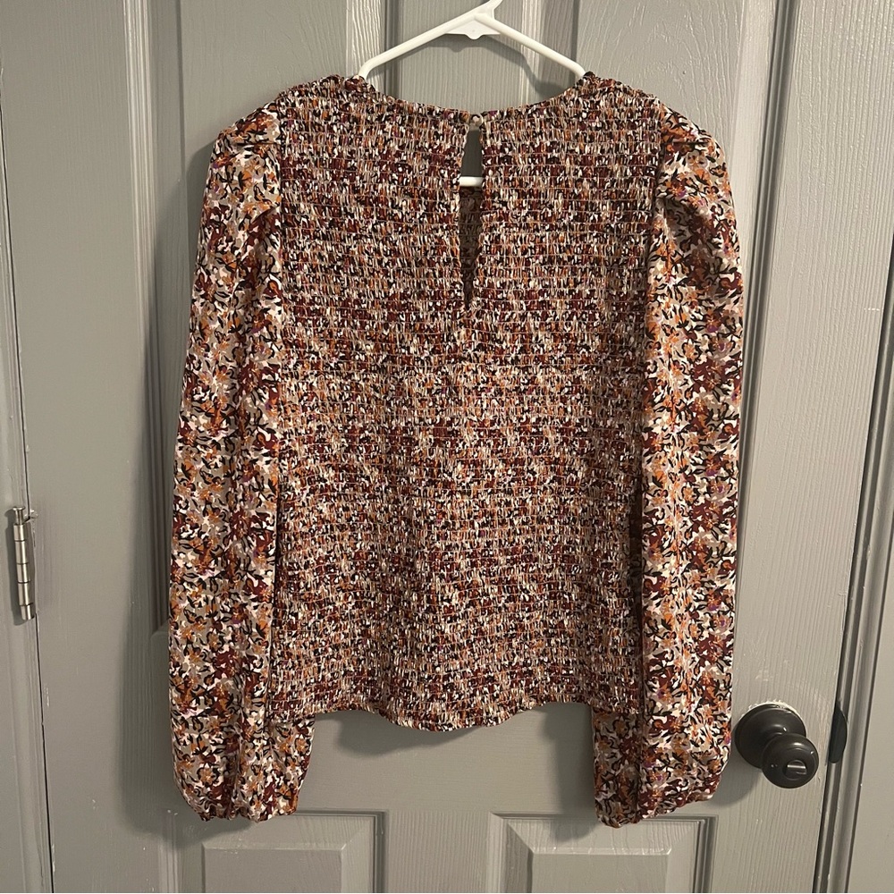 Evereve Women's Floral Smocked Top - Multicolor - Picture 4 of 5